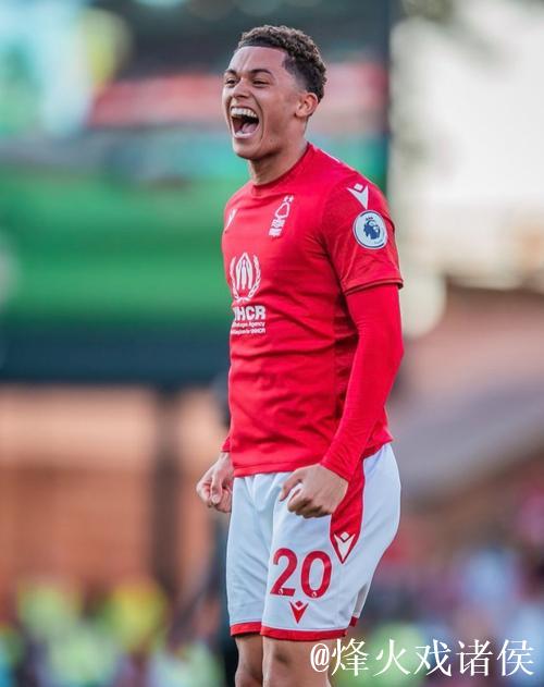 电讯报：水晶宫有意冬窗抄底买布伦南-约翰逊，热刺态度不明